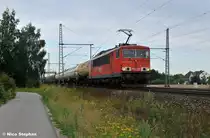 155 202-5 war ebenfalls mit einem gemischten Zug unterwegs (06.08.10 Dedensen-G�mmer)