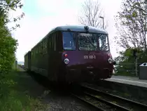 Zusammen mit 172 171 stande am 23.Mai 2010 die Ferkeltaxe 172 132 als planm��ige RB nach Bergen/R�gen in Lauterbach Mole zur Abfahrt bereit.