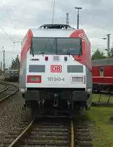 101 040-4 im Frontprofil w�hrend ihrer Ausstellung am 19.09.2010 im BW Osnabr�ck anl�sslich der Feierlichkeiten. Im Hintergrund: E40 128.