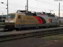 Am 18.11.2010 g�nnte sich die 120 159-9 im Karlsruher Hbf eine Verschnaufpause. Das Bild entstand von einem Bahnsteig.