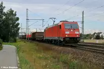Mit 185 313-4 gabs mal wieder eine logolose DB-Maschine zu fotografieren (06.08.10 Dedensen-G�mmer)