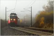 Durch dichten Nebel, f�hrt 4024 116 mit REX 1702 von Spittal-Milst�ttersee nach M�rzzuschlag. 
St.Lorenzen 5.11.2010