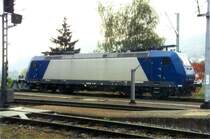 Da man vom RE Trier - L�tzebuerg Stad von L�tzebuerg nur wenig sieht, entschlo� ich mich diesen in Waasserb�lleg zu verlassen und mit der RB weiter zu fahren. Die Fahrt in der RB bereuhte ich nicht, da dieser Zug jede Station bedient und man mehr sah. Bis Zug Abfahrt des Regionalzuges nahm ich in Waasserb�lleg die CFL-Mietlok 185 524-6 auf. Eine weitere CFL-185 passierte den Bahnhof Wasserb�lleg von Trier-Ehrang kommend.