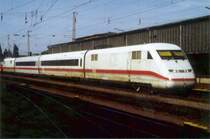 An meinem Geburtstag wollte ich nicht von der ganzen (buckligen) Verwandtschaft angerufen werden. So fuhr ich am 22.06.2005 nach L�tzebuerg. Dieses Land ist ein wunderbares Reiseziel und der Norden ist mit dem �sling auch sehr sch�n. Auf der R�ckfahrt traf ich in Trier Hbf den 410 101-0 von DB Systemtechnik M�nchen an.