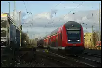 Ein Dosto der Bauart 763? am RE7 bei der Einfahrt in Solingen Hbf