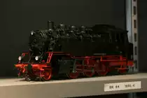 Die 64 335 von KISS in 1:32 auf der internationalen Modellbahnausstellung K�ln am 20.11.2010.