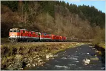 Eine Vierfachtraktion Dieselloks, bestehend aus 2143 062,067 und 2016 054,059 fahren mit G�terzug 55555 von Zeltweg nach Frantschach.Grund dieser Bespannung, waren einmal mehr Schulungsfahrten mit Vielfachsteuerung. 
Twimberg 23.11.2010