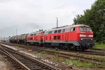 Die 217 015-7 und 225 073-6 in M�hldorf am 02,08,10