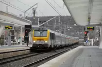 Der IC A Eupen - Oostende erreicht soeben mit Lok 1339 an der Spitze den Bhf Li�ge-Guillemins. Aufgenommen am 14/11/2010.