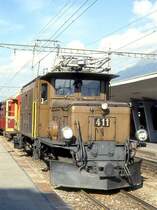 RhB - Ge 6/6I 411 am 07.09.1994 in SAMEDAN - STRECKEN-LOKOMOTIVE - �bernahme 26.10.1925 - SLM3044/BBC2241/MFO - 940 KW - Gewicht 66,00t - L�P 13,30m - zul�ssige Geschwindigkeit 55 km/h. 02.08.1931a nach Unfall Stugl - Wiederinbetriebnahme 10.03.1932 - 09.02.2000a nach Unfallschaden Reichenau - Ausgestellt Deutsches Museum M�nchen. Hinweis: jetzt ohne Bremswiderst�nde auf Dach!
