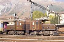 RhB - Ge 6/6I 412 am 03.10.1990 in SAMEDAN - STRECKEN-LOKOMOTIVE - �bernahme 27.11.1925 - SLM3045/BBC2242/MFO - 940 KW - Gewicht 66,00t - L�P 13,30m - zul�ssige Geschwindigkeit 55 km/h. 
