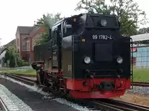 99 1782 hatte am 06.Juli 2010 in Putbus vom Zug abgeh�ngt,nun ging es zum Kohle und Wasser fassen in die Einsatzstelle.