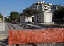 Derzeitige Endstation Piazza Padre Pio da Pietralcina der FdS in Cagliari am 22.10.2005, urspr�nglich ging die Stecke bis Piazza Repubblica, ca. 600 Meter weiter, die Gleise dorthin sind abgebaut. Von hier aus beginnen die Meterspurstrecken nach Sorgono und Arbatax, der Bahnhof der normalspurigen FS liegt ca. 2 km entfernt.