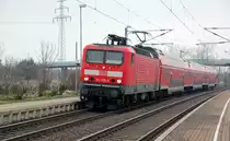 143 559 erreicht mit einer RB nach Leipzig am 28.11.10 den Hp. Petersroda.