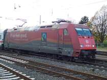 Die verdreckte 101 001 mit IC in Weinheim am 5.11.2005






