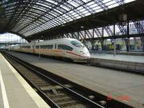 ICE3 (403) in K�ln.