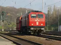 Highlight Nummer 2: DE 13 der HGK bei der Durchfahrt durch K�ln West mit einem „Kurz-G�terzug“. Aufgenommen am 20.11.2010.