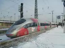 Hier die Ansicht des Werbe ICEs am 3.12. kurz bevor er seine Fahrt nach M�nchen begann.