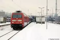 101 091-7 & 101 044-6 in Doppeltraktion, mit dem CNL 1259 aus Z�rich HB in Berlin-Lichtenberg. Der Zug kam mit ca. 195min Versp�tung in Berlin-Lichtenberg an. 04.12.2010