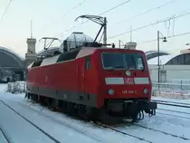 120 144 h�lt sich warm am Dresdner HBF.