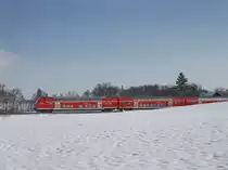 Ein RE nach M�nchen am 04.12.2010 unterwegs bei Hilperting. 