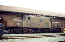 RhB - Ge 6/6I 413 am 25.08.1995 bereits ziemlich ausgeschlachtet in der HW LANDQUART - STRECKEN-LOKOMOTIVE - �bernahme 17.06.1929 - SLM3296/BBC2966/MFO - 940 KW - Gewicht 66,00t - L�P 13,30m - zul�ssige Geschwindigkeit 55 km/h. Hinweis: am 18.10.1993 Stangenbruch, a in Landquart - 1996 Abbruch  
