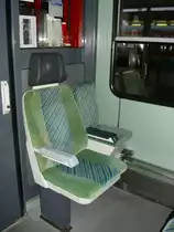 Innenanischt eines  kinderfreundlichen  Karlsruher Steuerwagens im OFV-Design Schleswig-Holstein am 25. September 2010 auf der Fahrt von Lichtenfels nach Kronach.