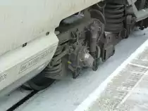 Es fehlt nicht mehr viel dann f�hrt der ICE T auf Schnee :)
Dresden HBF 7.12.10