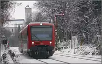 650 316 und 650 109 aus Friedrichshafen n�hern sich Lindau Hbf. (02.12.2010)