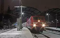 120 102-9 mit dem IC1919 aus Leipzig nach K�ln im Aachener Hbf, 5.12.10