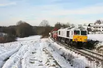 247 059-9 k�mpfte sich die Steigung vom Alz-Tal nach Pirach am 07.12.10 hinauf.