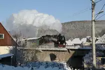 99 746 passiert am 27.11.10 das Schmiedeberger Viadukt. 

