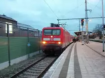 112 126-8, ist 29.11.10 Minuten Versp�tung im Lehrte auf Gleis 3 eingefahren.