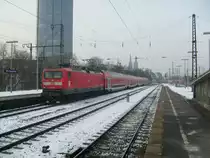 Hier f�hrt 112166 mit ihrem RE7 am 3.12. in den Bahnhof K�ln Messe/deutz ein.