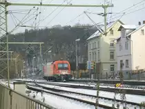 Hier steht eine 1216 von RTS an der Ausfahrt des Bahnhofes Limburg (Lahn) bei wie man an der Lokfront sieht recht eisigem Wetter am 4.12.