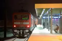 112 104-5 mit dem RE2 (RE 38145) nach K�nigs Wusterhausen in Rathenow. 08.12.2010