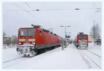 RE nach Chemnitz wartet auf RE von Stralsund. Aufnahme am 10.01.2010