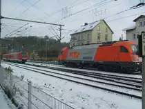 Hier ein ausfahrender 612er in Richtung Gie�en neben der 1216 von RTS.