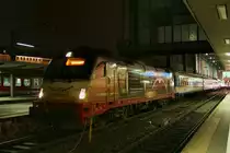 183 001 stand am 23.11.10 abfahrtbereit im M�nchner Hbf Richtung Schwandorf.