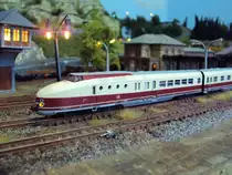 BR 175 DR von Kato (Digital mit Sound und Innenbeleuchtung)