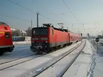 143 300 kam am 04.Dezember 2010 mit der S2 aus G�strow nach Rostock Hbf.