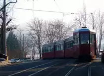 Erinnerung an die Berner Anh�ngewagen 321-330 (1951/2): Winterstimmung beim Friedheim - Be8/8 mit Wagen 323. 30.Dezember 2008. 
