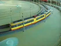 450 032-9 oder 832 der KVG fristet leider noch wegen seinem Analog Decoder in meinem Karton im Keller.
Das Bild zeigt mein ROCO Modell mit Gleichtromantrieb auf einer M�rklin Anlage eines Freundes.