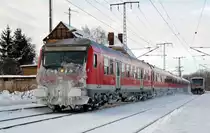 Der RE Leipzig - Cottbus auf dem R�ckweg, fotografiert am 10.12.10 in Leipzig-Thekla.