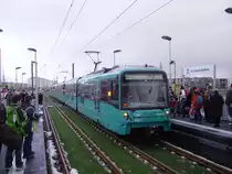 Ein U5 Wagen dreier Pack in Frankfurt Riedberg am 12.12.10 