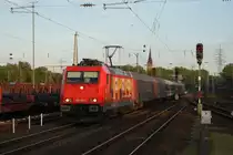 185 586-5 mit einem Sonderzug in M�lheim-Styrum am 03.10.2010