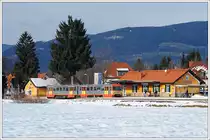 R 8560 am 14.12.2010 bei der Einfahrt in den Bahnhof Frauental-Bad Gams. Der Bahnhof liegt im Gemeindegebiet von Frauental a.d. Lassnitz. Bad Gams, die NAchbarortschaft ist rund 7 Kilometer von Frauental entfertn.