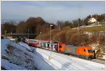 R 4371 von Graz �ber Werndorf nach Wies-Eibiswald, am 14.12.2010 mit RTS 2016 907 traktioniert, aufgenommen bei der AB Leibenfeld kurz nach Deutschlandsberg. �ber diese AB wird das Abraummaterial des Koralmtunnels in weiterer Folge abtransportiert.