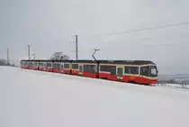 Be 4/6 66, 61 und 62 befinden sich am 18.12.10 oberhalb von Neuhaus. 