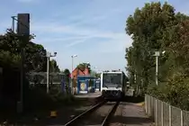 6.007.1 der Rurtalbahn wartet am Nachmittag des 11.09.2010 in Linnich auf die Zeit zur Abfahrt nach D�ren. 
